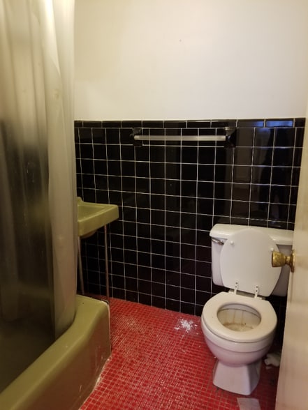 Building Photo - 1123 Spruce St