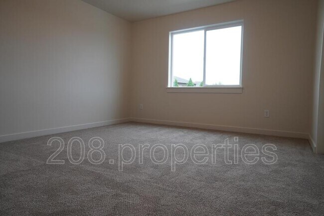 Building Photo - 10236 W Achillea St