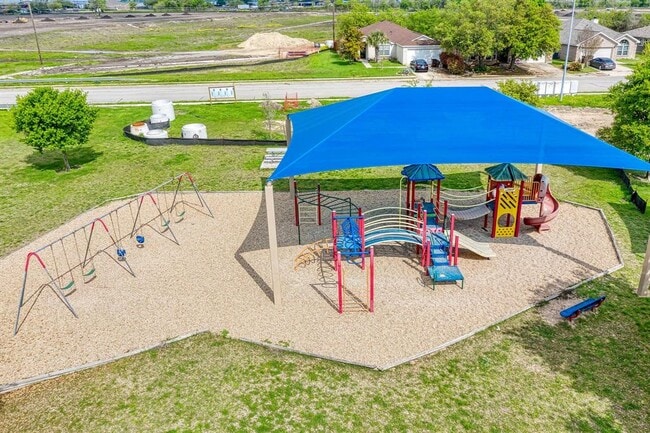 Building Photo - 611 Halfmoon Dr
