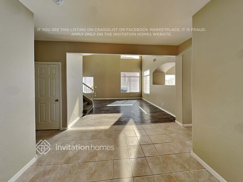 Building Photo - 8655 Silverthorne Ct