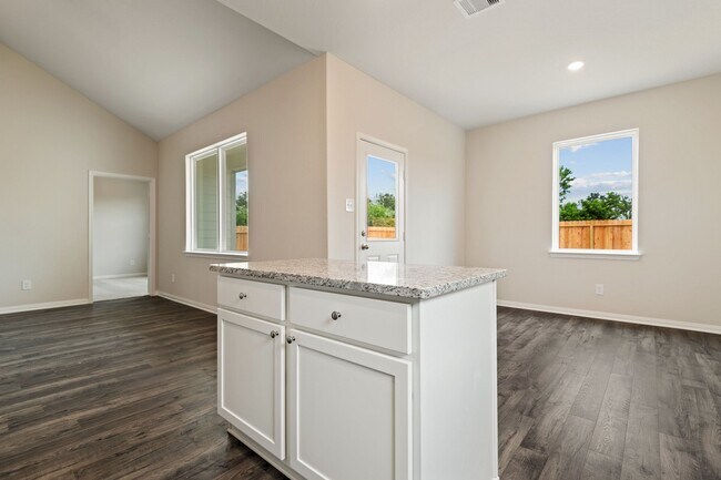 Building Photo - 345 Fastboy Ln