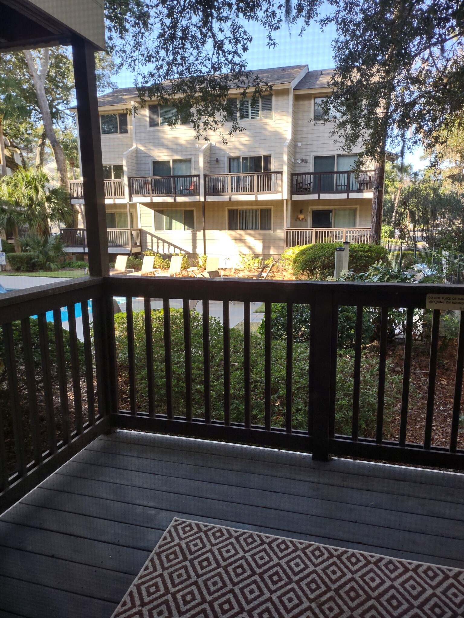 Nature and pool views - 1 Tanglewood Dr