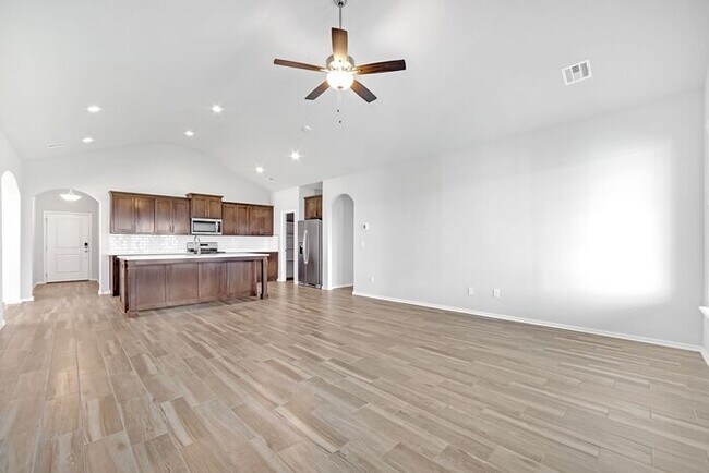 Building Photo - 4/2/2 Dream Home in Owasso!