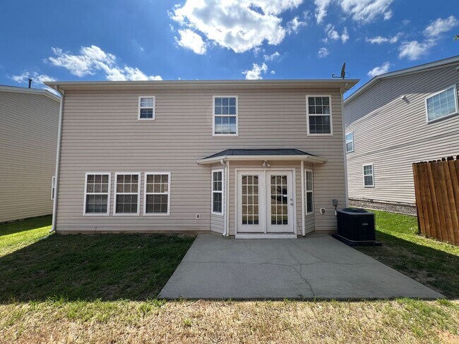 Building Photo - 2829 Roundleaf Ct