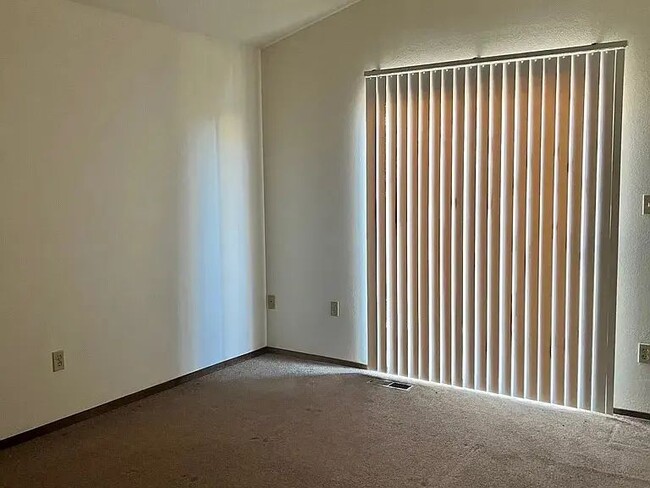 Building Photo - 608 Capps Ln