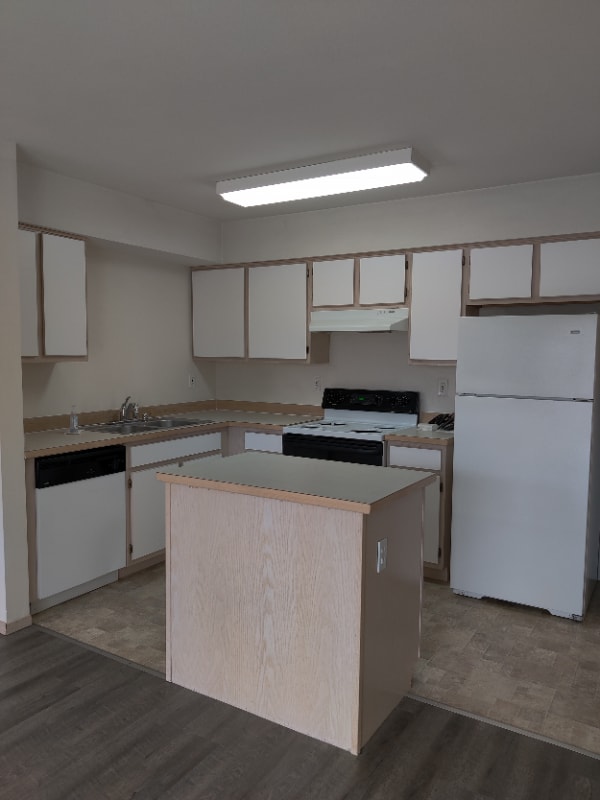 Building Photo - 12549 28th Ave NE