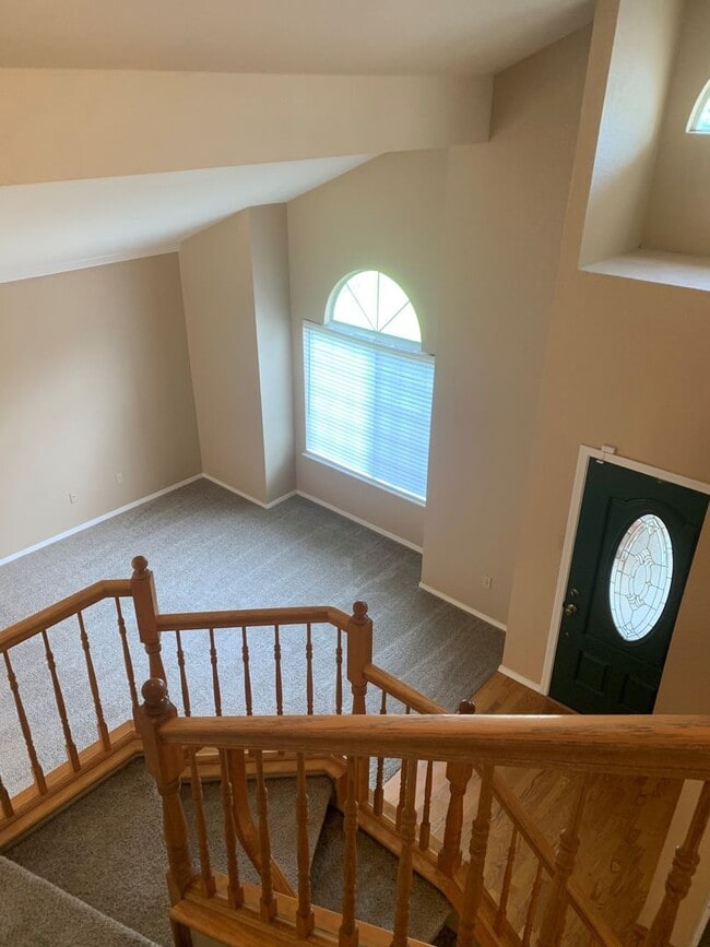 Building Photo - 5828 Laguna Vale Way