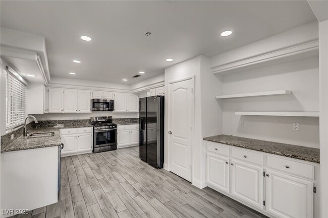 Building Photo - 1601 Vespertina Ct