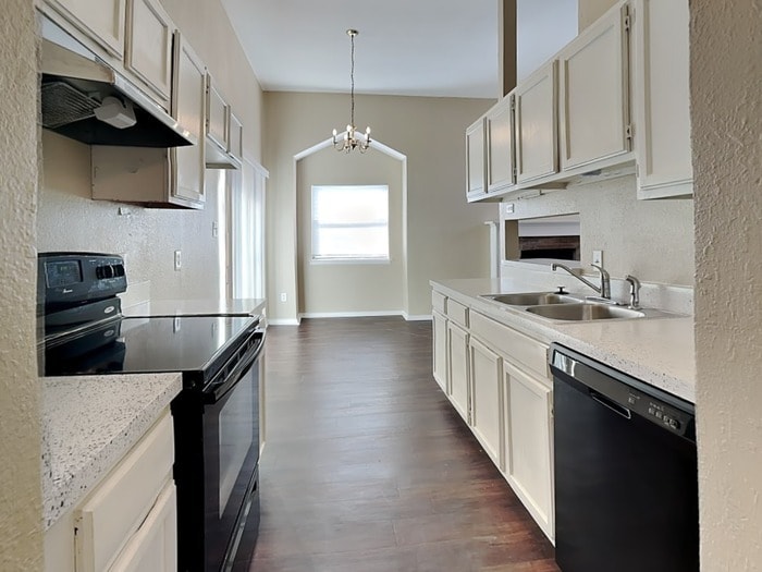 Building Photo - 13116 Rustic Trail