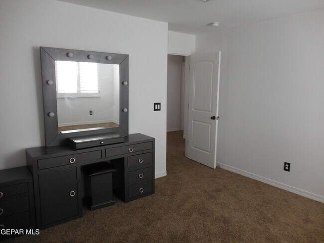 Building Photo - 3143 Red Maple