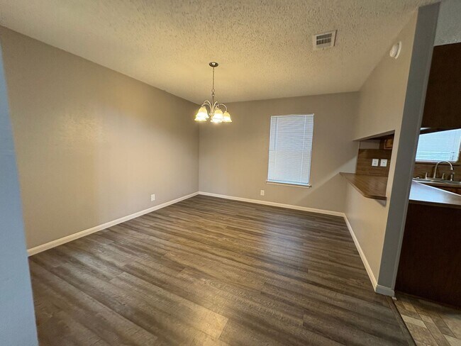 Building Photo - Beautiful Home in College Park!