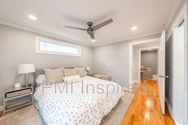 Building Photo - 446 Monmouth Ave