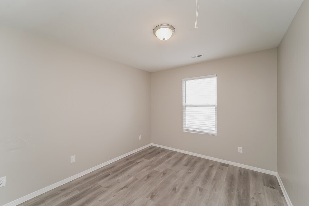 Building Photo - 5221 Valcourt Rd