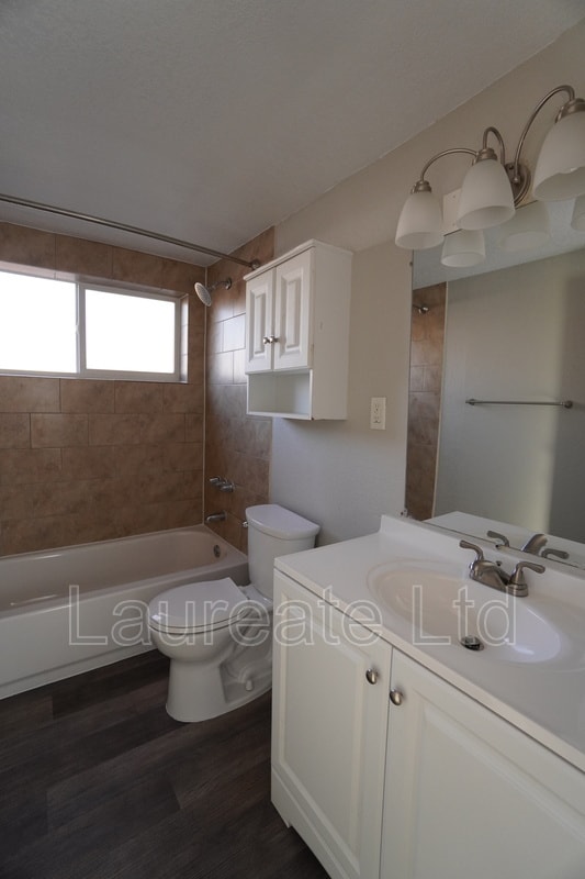 Building Photo - 10521 W 7th Pl