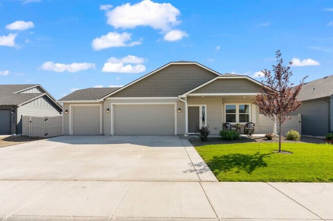 Building Photo - 3806 Winged Dove St