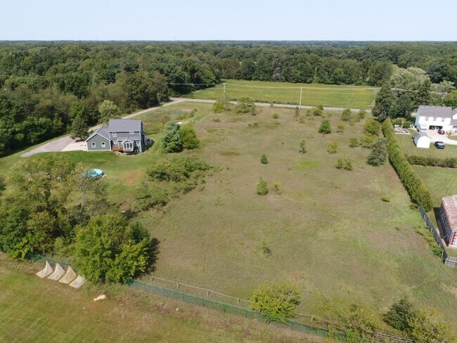 Building Photo - Penn Schools executive home on 5 acres in Granger IN!