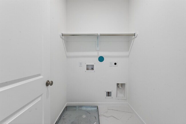 Building Photo - 16739 Lake Austin St