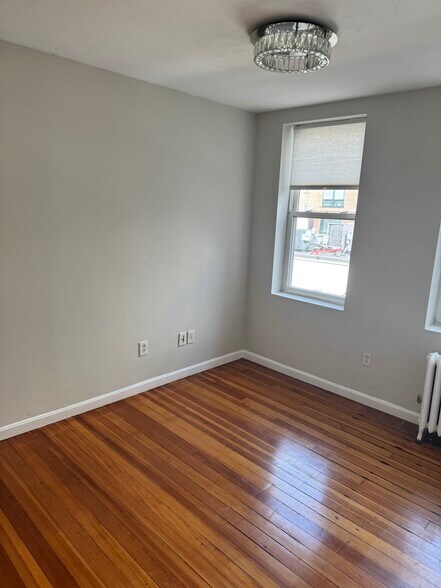 Building Photo - 224 Hanover St