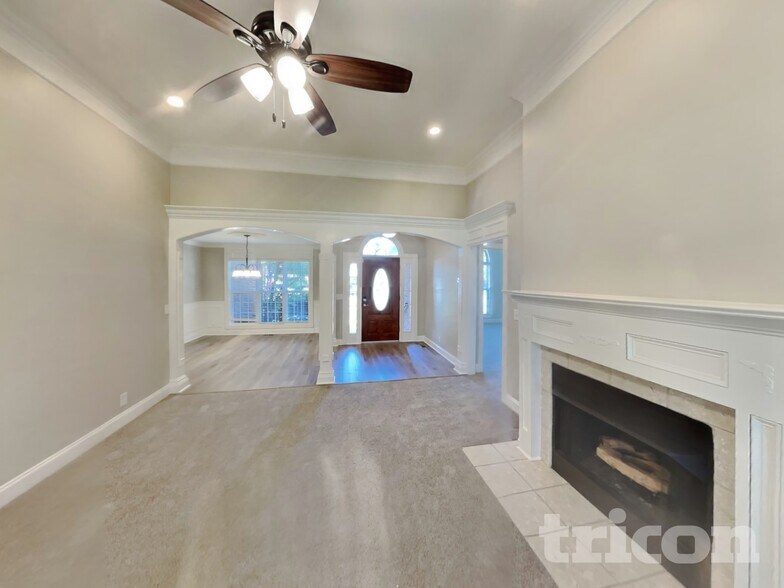 Building Photo - 2911 Wolves Trail