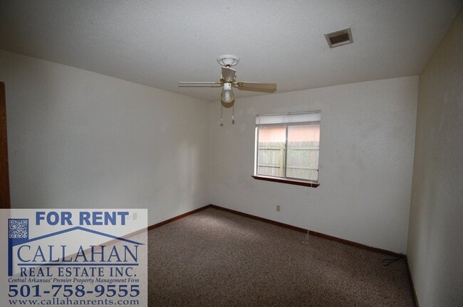Building Photo - 6102 Woodview Dr N