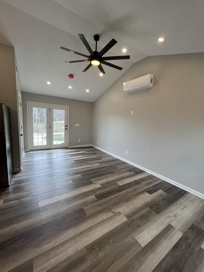 Building Photo - 8010 Sunset Heights Dr