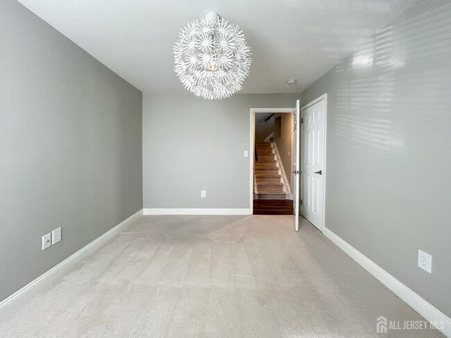 Building Photo - 3108 Vroom Dr