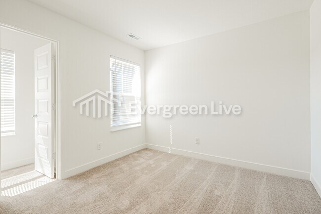 Building Photo - 8934 Willis Wy