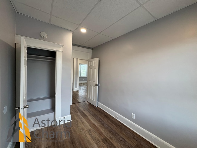 Building Photo - Rent Offers Accepted!