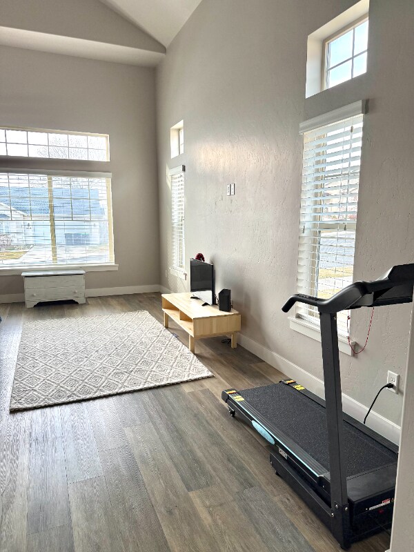 Building Photo - 822 S Aspen Wy