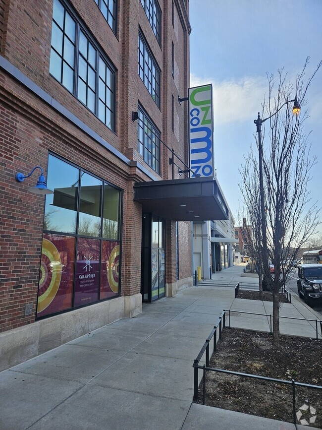 Building Photo - 2101 S Wabash Ave