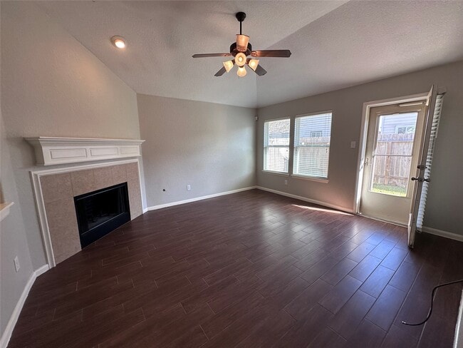 Building Photo - 2303 Summit Meadow Dr