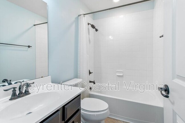 Building Photo - 331 Spring Hill Pl