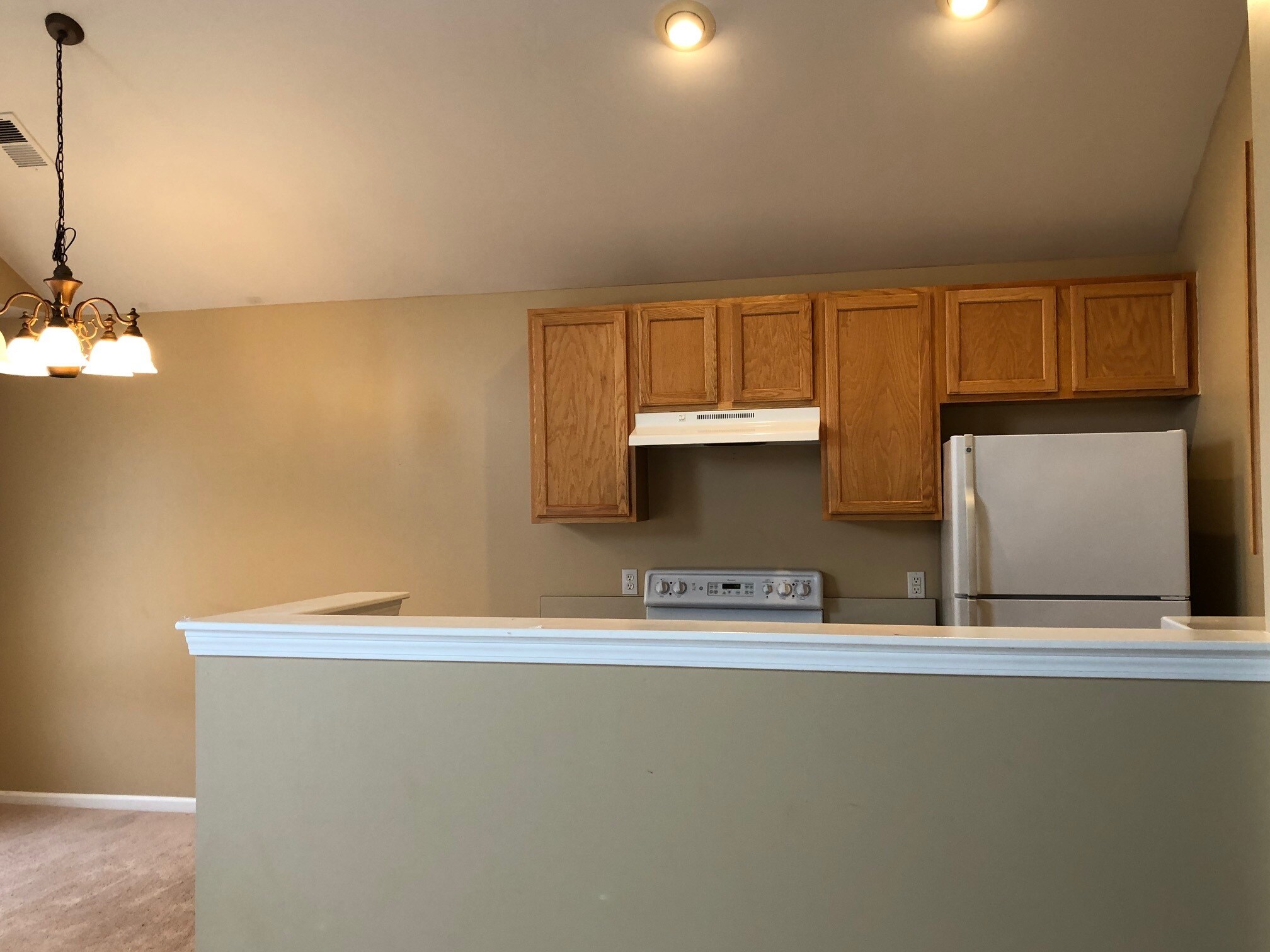 Building Photo - 724 Olde English Cir