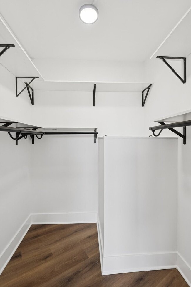 Building Photo - 505 N Lake Shore Dr