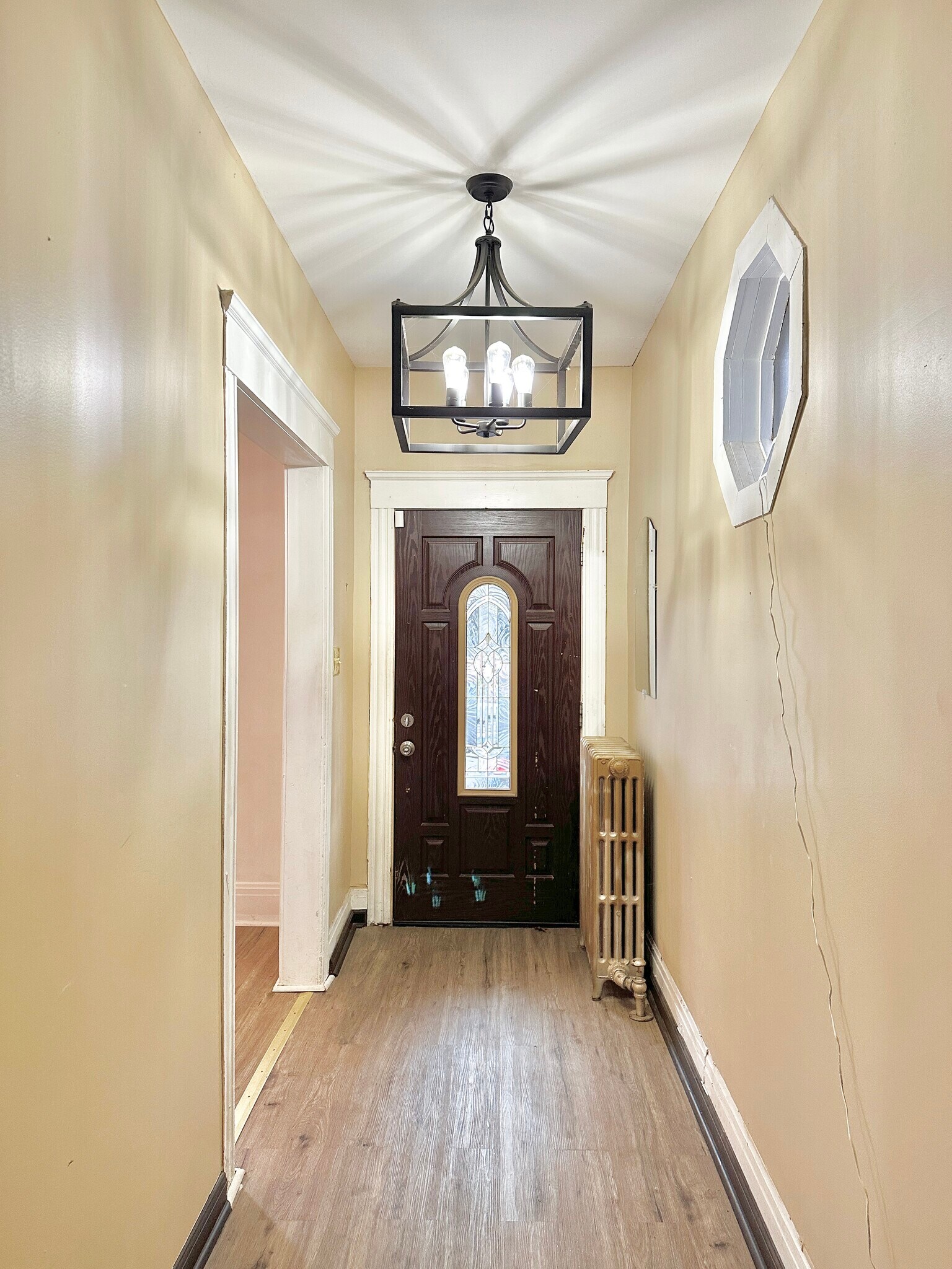 Building Photo - 519 S River St