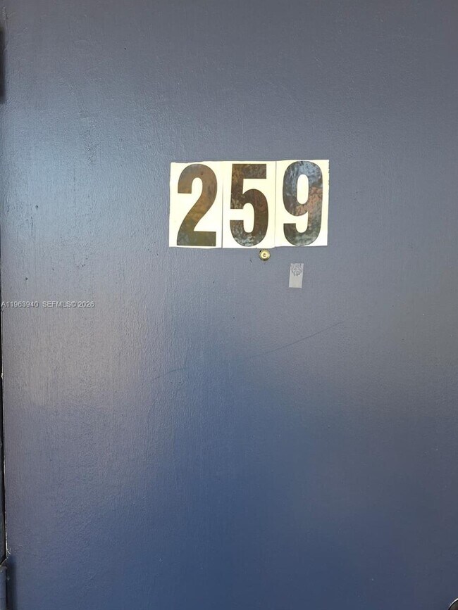 Building Photo - 13025 Emerald Dr