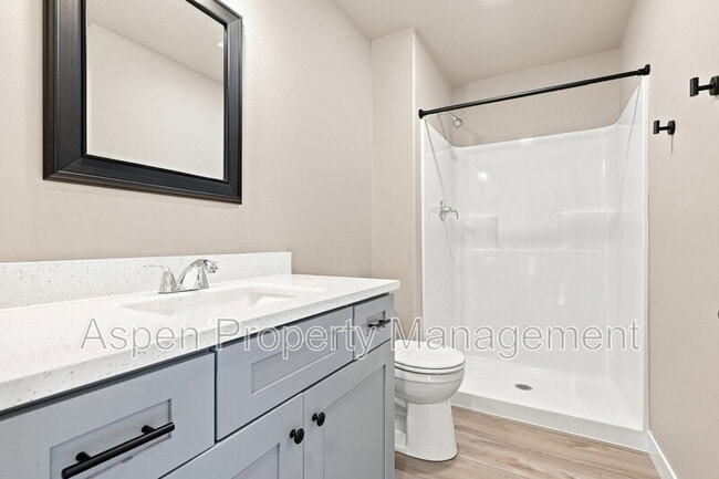 Building Photo - 3165 Lampe Ln