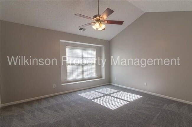 Building Photo - Gorgeous 2Bd/2.5 Bth Townhome in Ballantyne