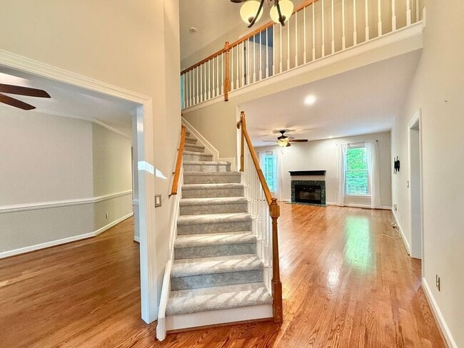 Building Photo - 9412 Springdale Dr