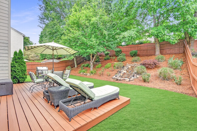 Building Photo - 6165 Pattingham Dr