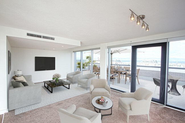 Living Room - 1000 Grant