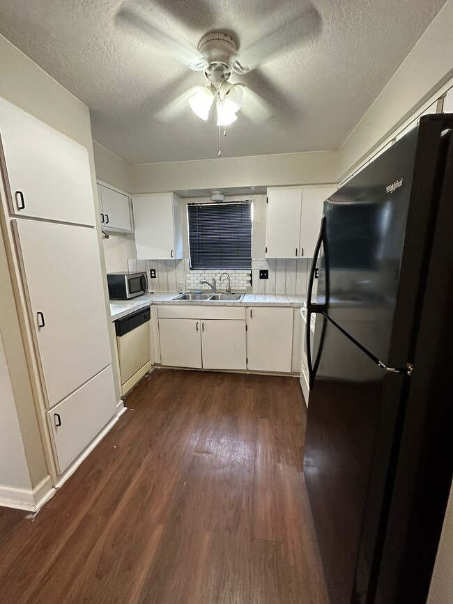 Building Photo - 7305 S Gessner Rd