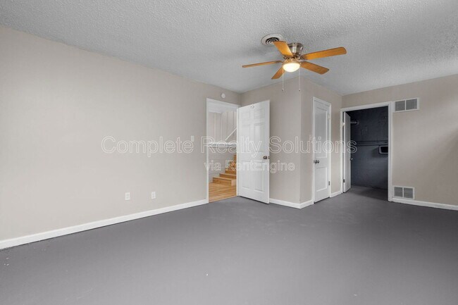 Building Photo - 1821 Korando Ave