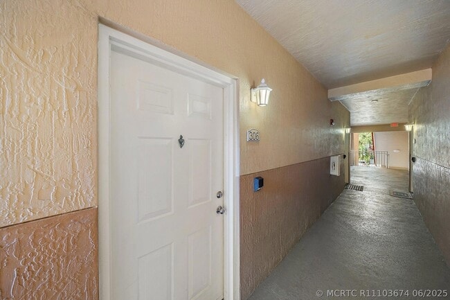 Building Photo - 11011 Legacy Dr