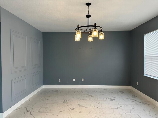 Building Photo - 545 1st Cape Coral Dr
