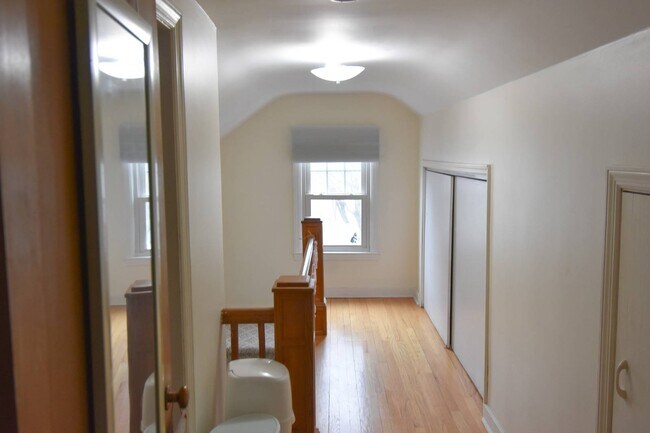 Building Photo - 257 Spore Rd