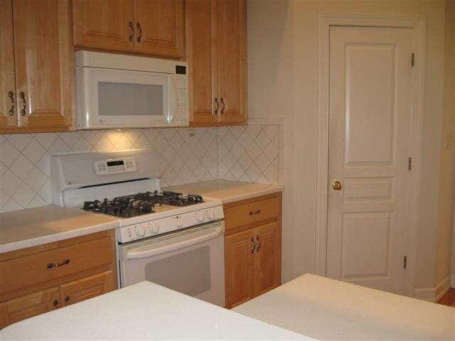 Building Photo - Single-family home on 2 Acres available March 2022!