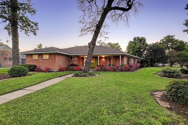 Building Photo - 8002 Glen Valley Dr