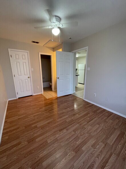 Bedroom - 2202 S Tourist Dr