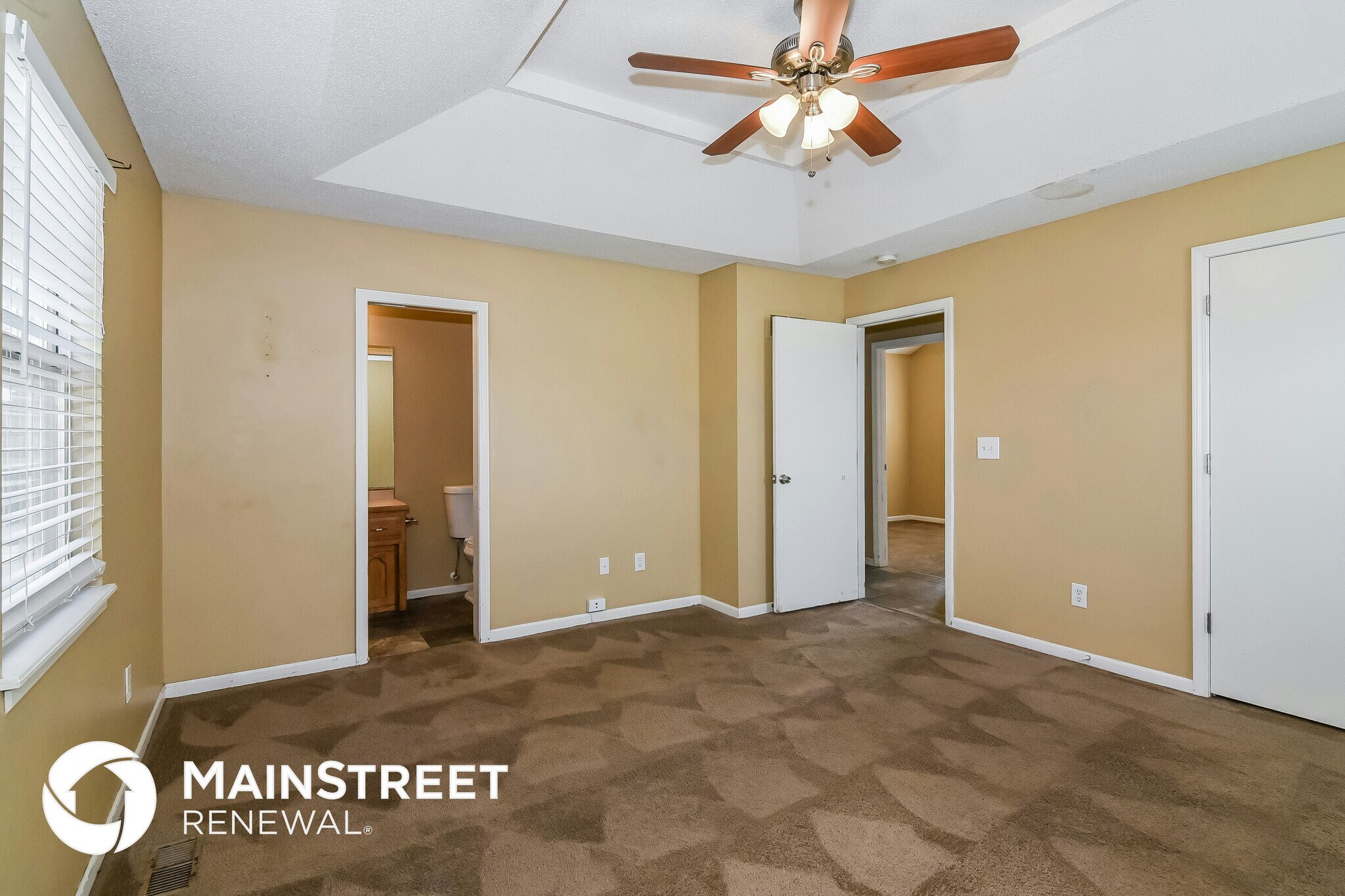 Building Photo - 208 W Calico Dr